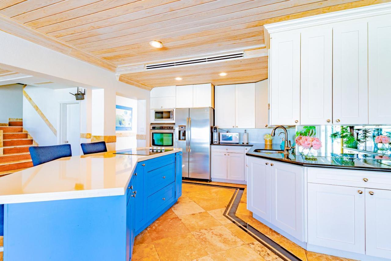 Caprice 7 -Oceanfront Villa - Gated Community With Pool Νασάου Εξωτερικό φωτογραφία
